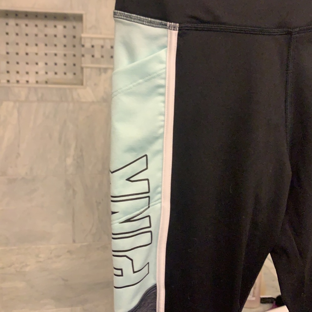 PINK workout pants - Picture 2 of 10